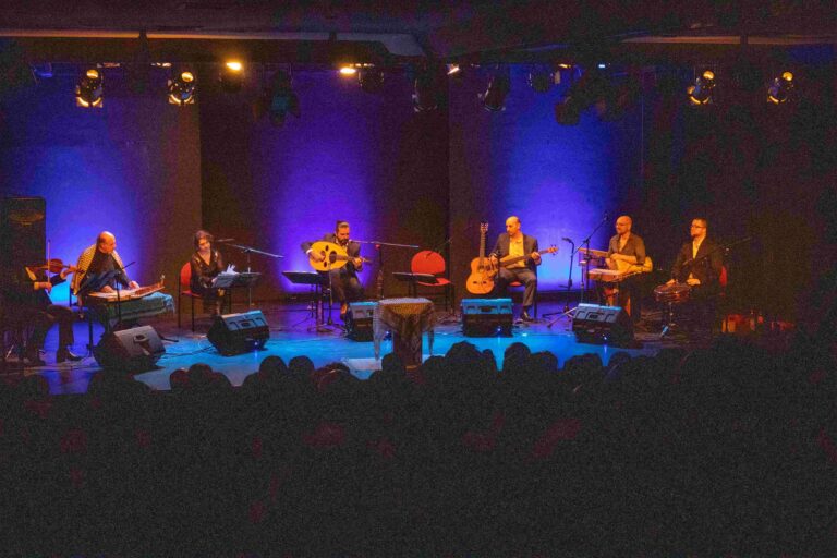 Ensamble Tarab mezcla los ritmos musicales chilenos con los árabes