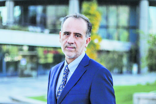 Entrevista a Jorge Selaive